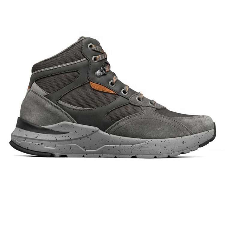 China OEM ODM Service New High Quality Outdoor Hard-Wearing Anti-Odor Anti-Slippery Snow Shoes for Men